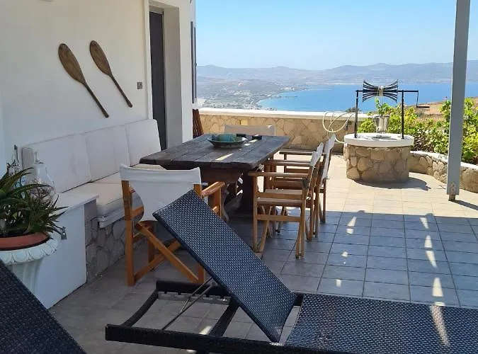 펜션 Milos Sun Peran Triovasalos