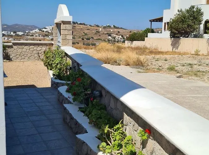 Milos Sun 펜션 Peran Triovasalos