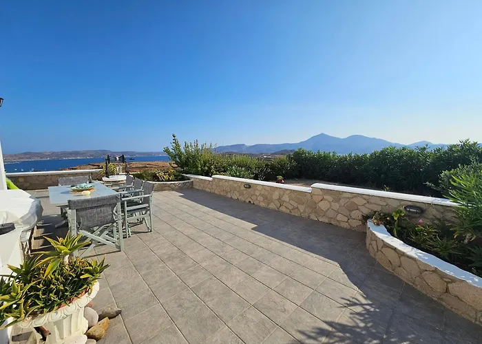 펜션 Milos Sun Peran Triovasalos