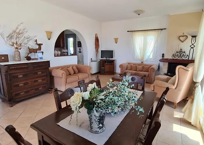 بيت للعطل Milos Sun Peran Triovasalos