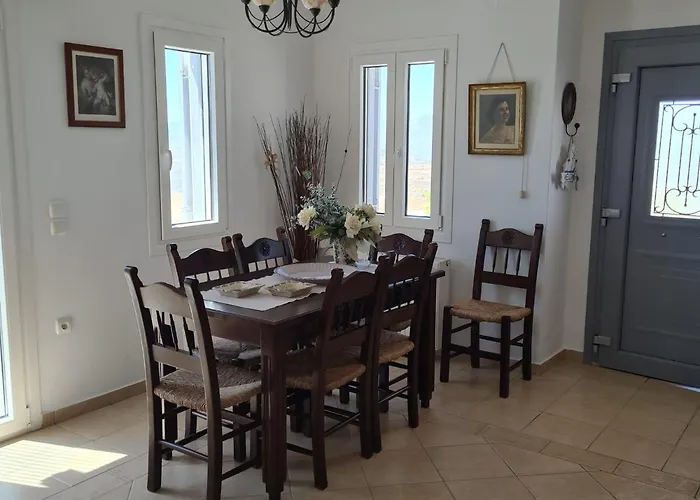 Milos Sun بيت للعطل *